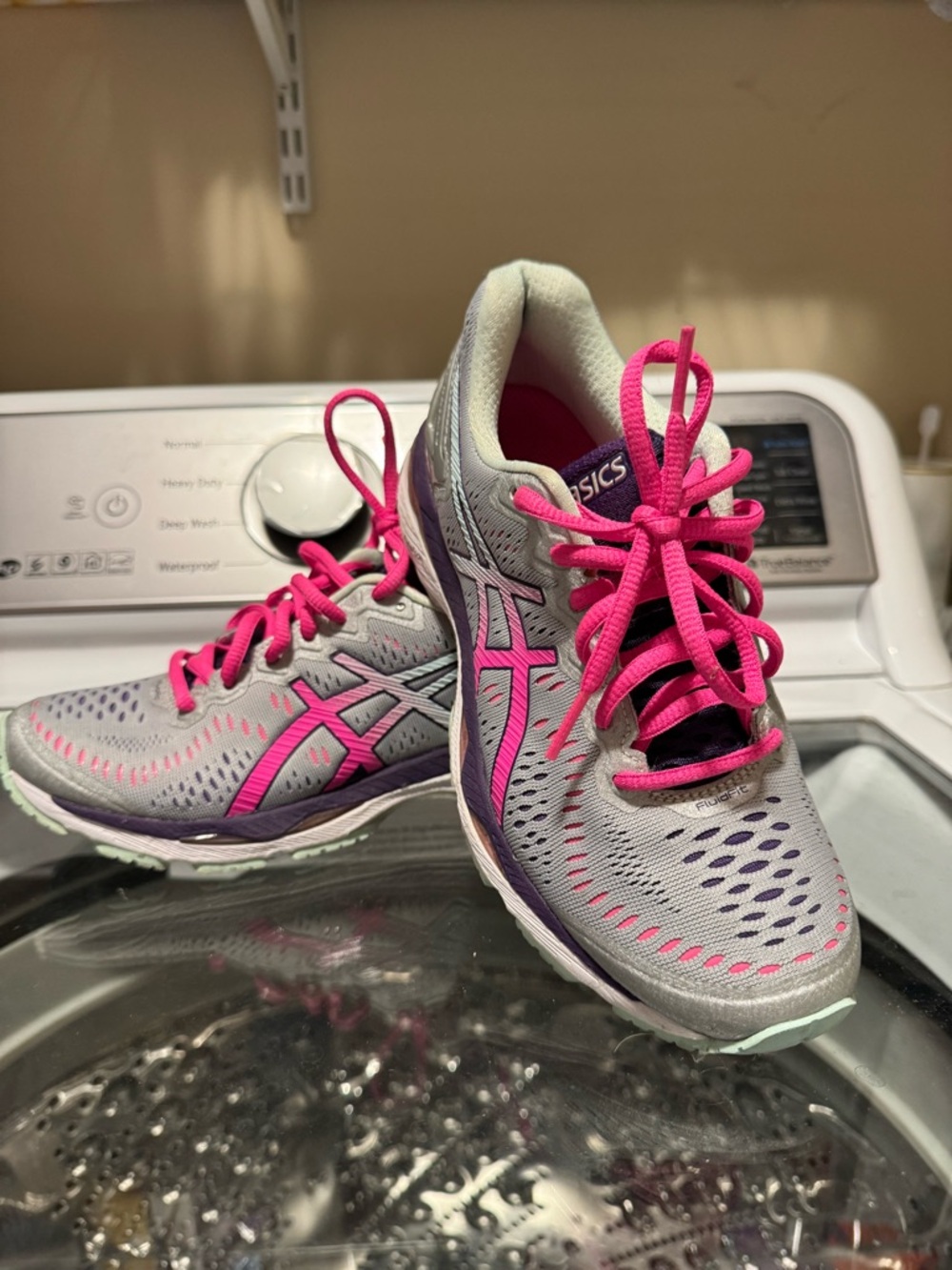 ASICS Flytefoam sneakers excellent condition